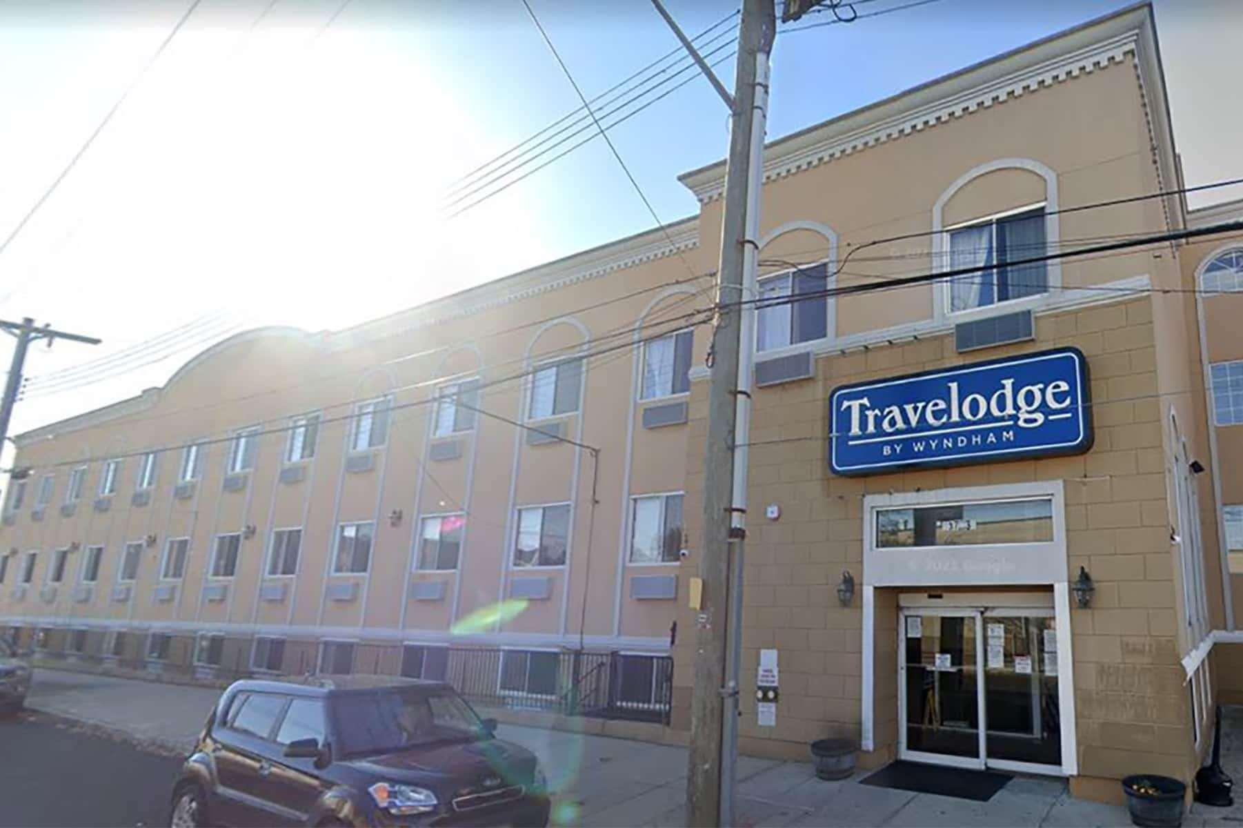 Travelodge By Wyndham Queens New York Exterior photo